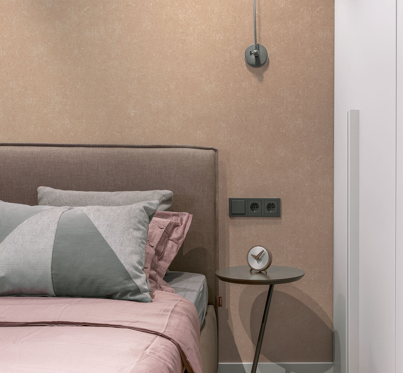 Обои Loymina Terra Granite TER3 004 10,05×1 фото в интерьере